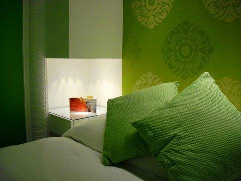 Sorrento Apartments *