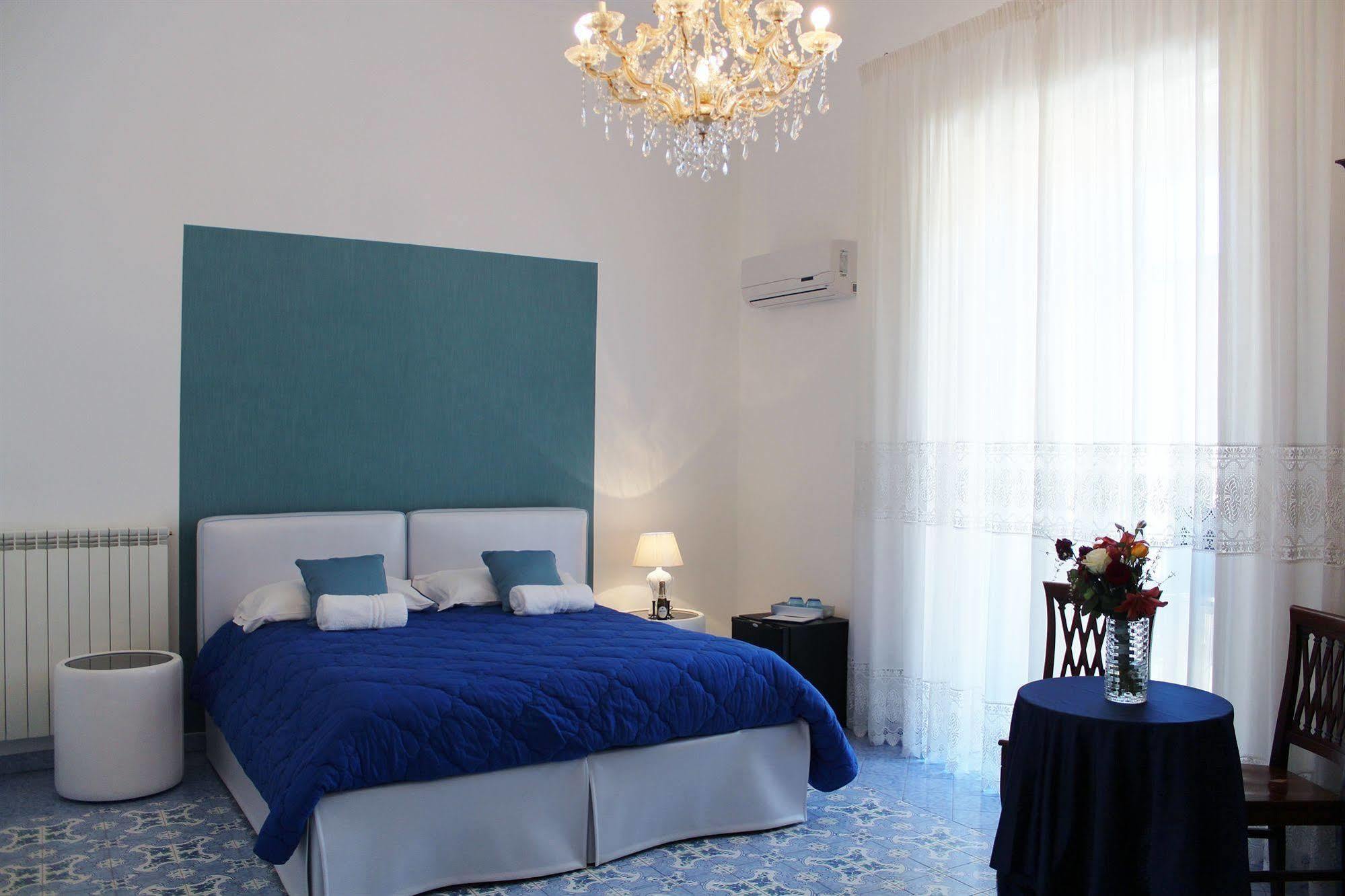 Bed & Breakfast Piazza Tasso Relais 2*