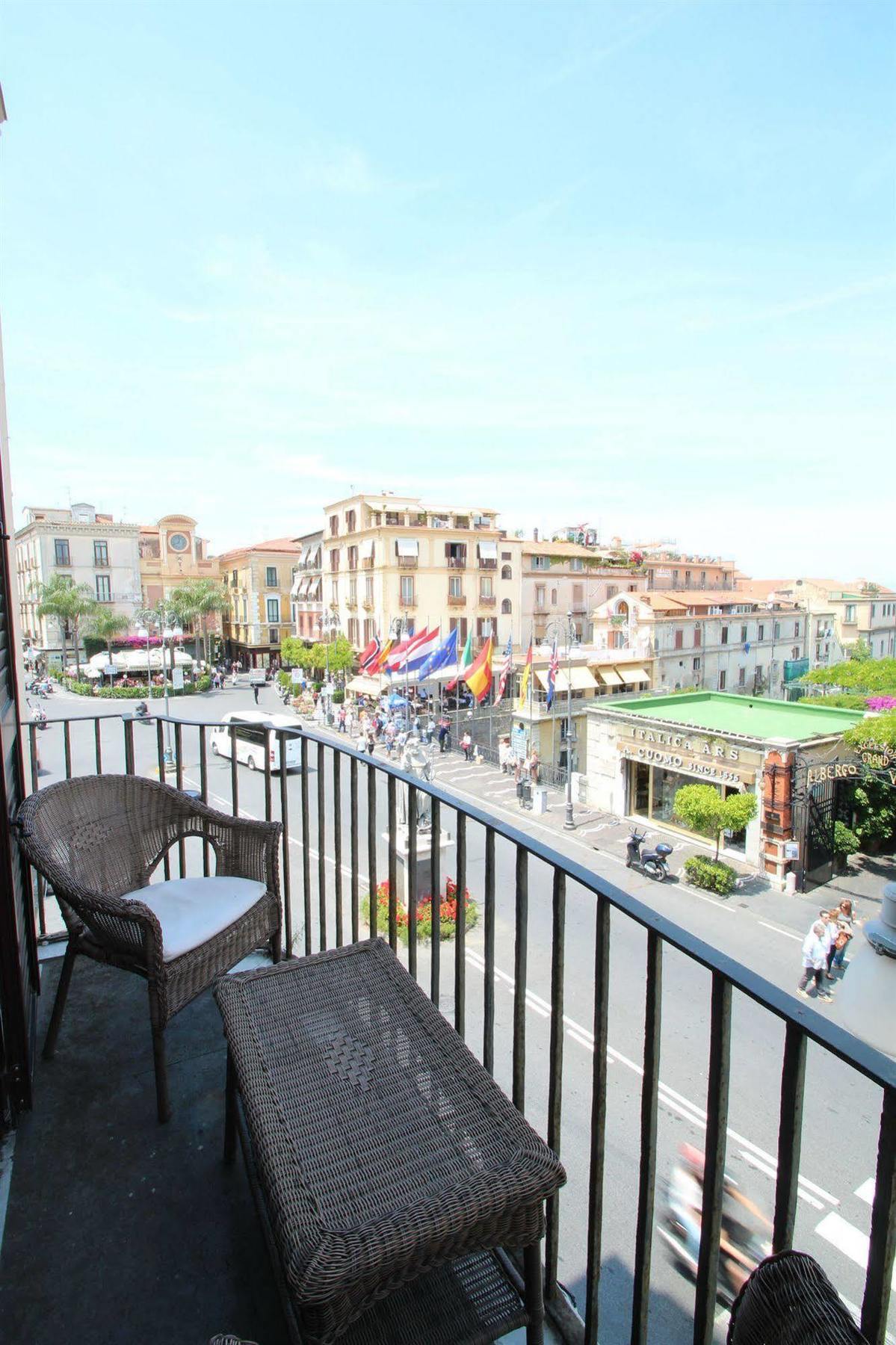 Bed & Breakfast Piazza Tasso Relais 2*
