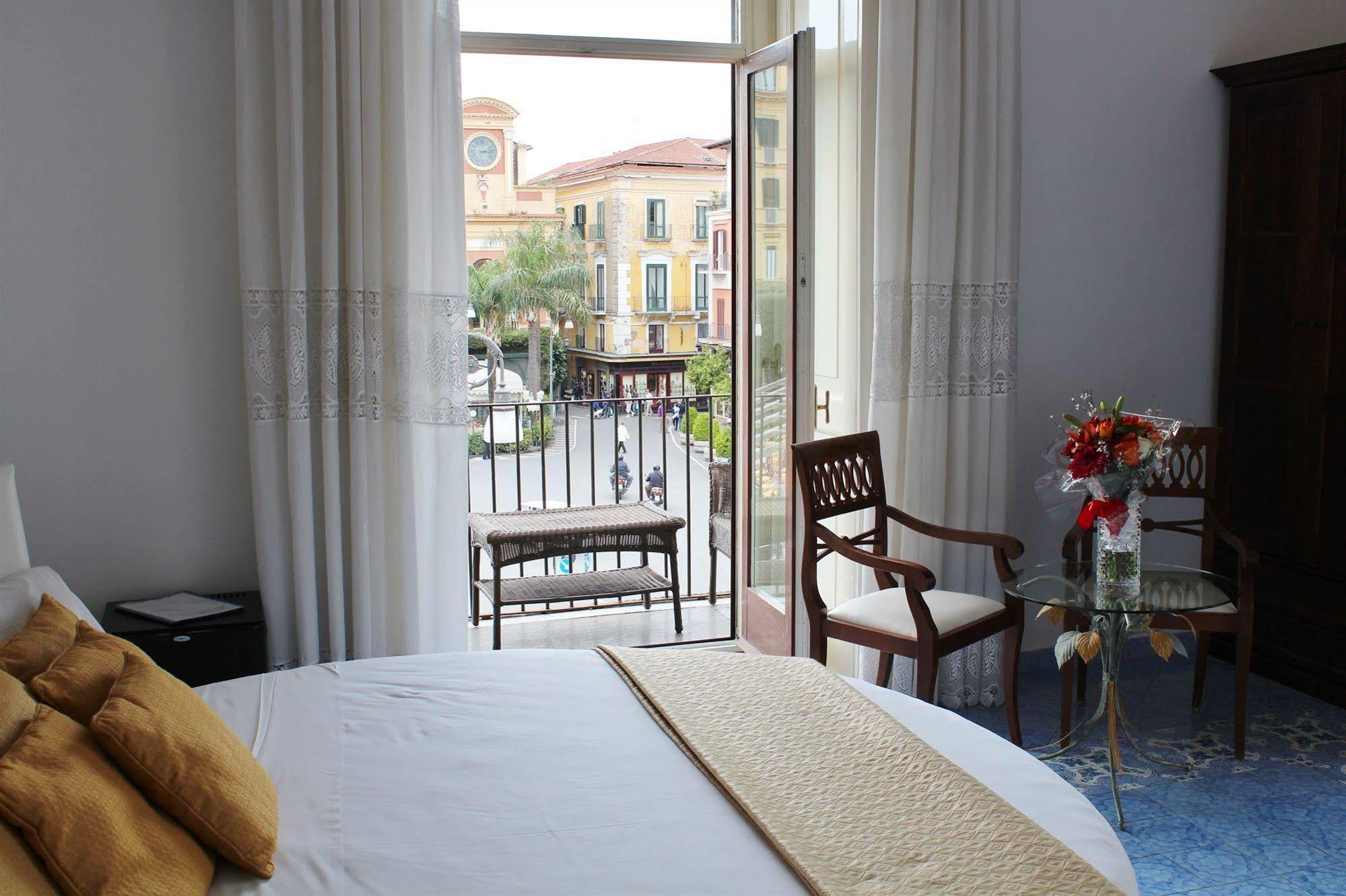 Piazza Tasso Relais Sorrento