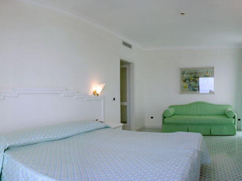 Hotel Grand Riviera