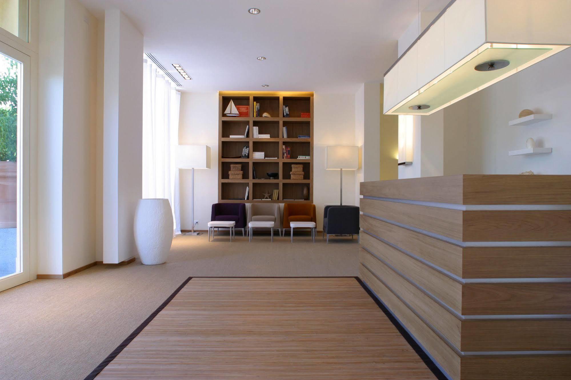 Rota Aparthotel 4*