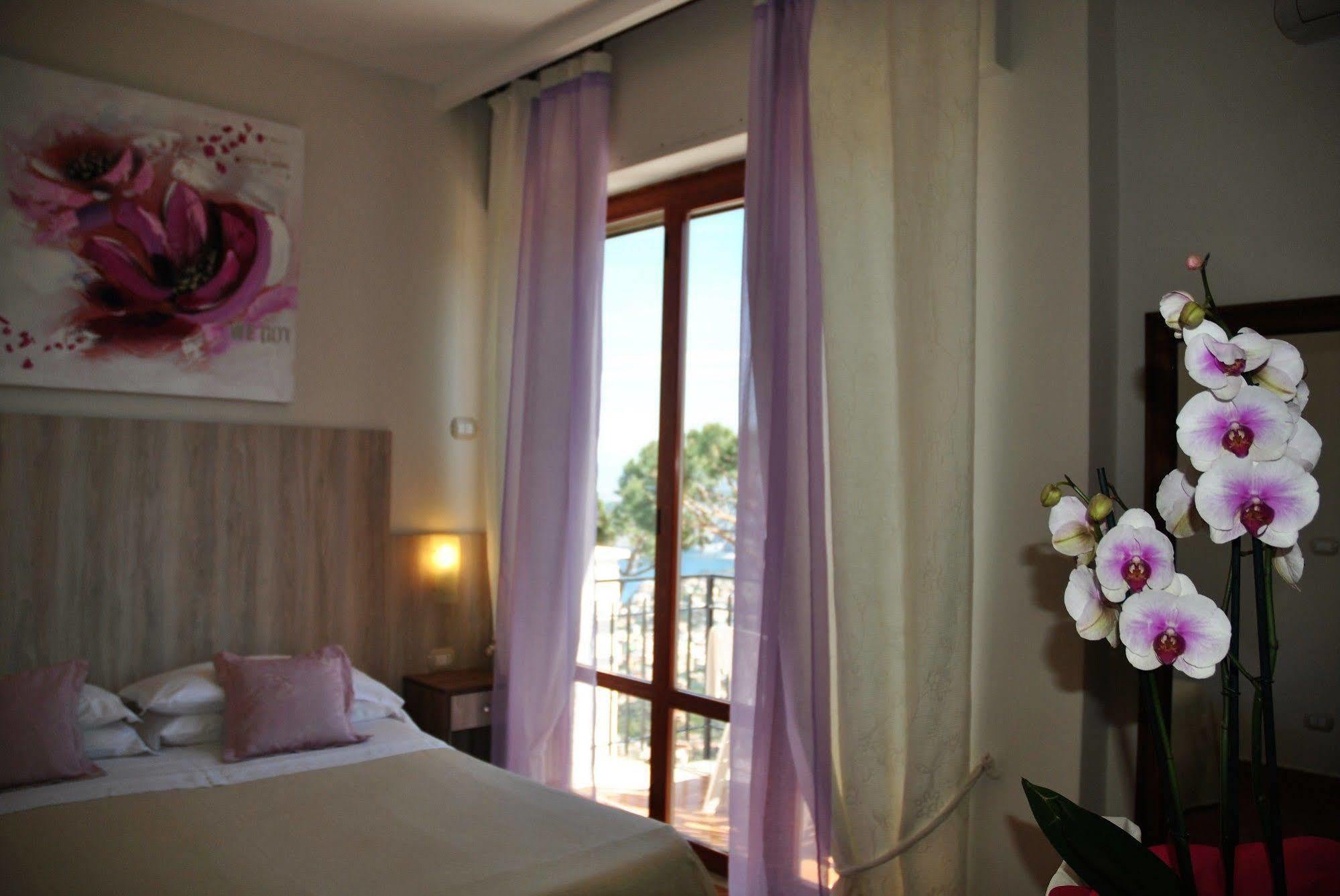 Fiorita 3*