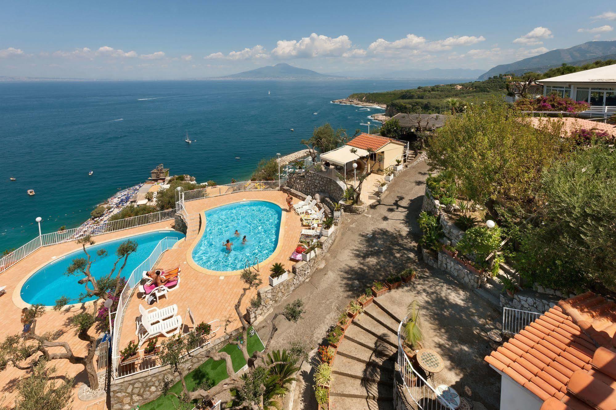 Villaggio Lubrense 3*