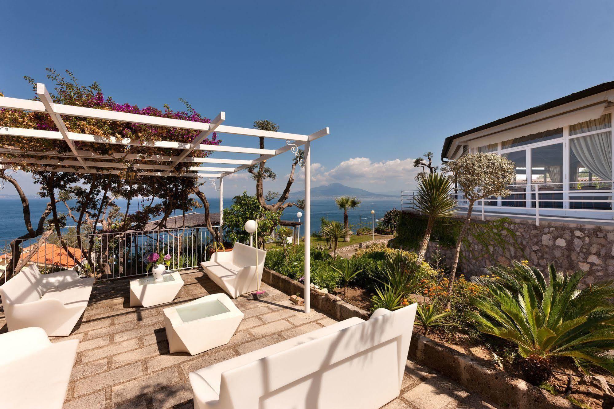 Villaggio Lubrense 3*