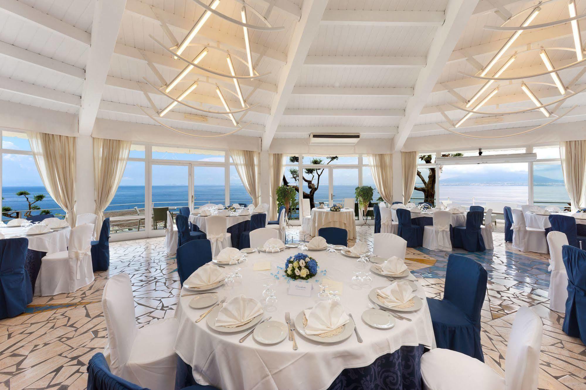 Hotel Villaggio Lubrense 3*