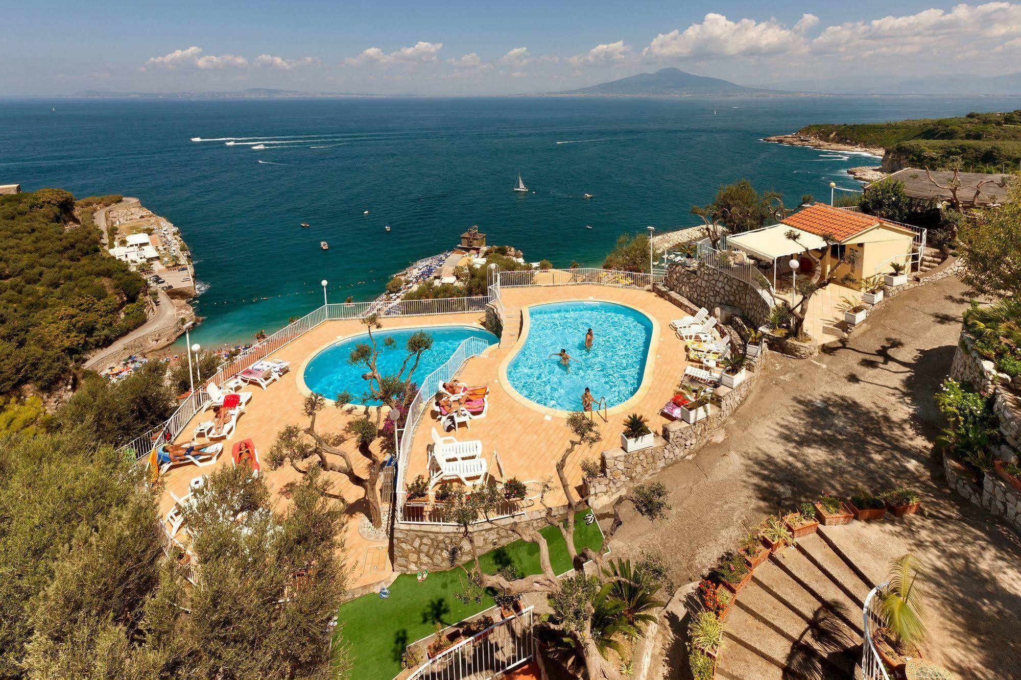 Villaggio Lubrense 3*