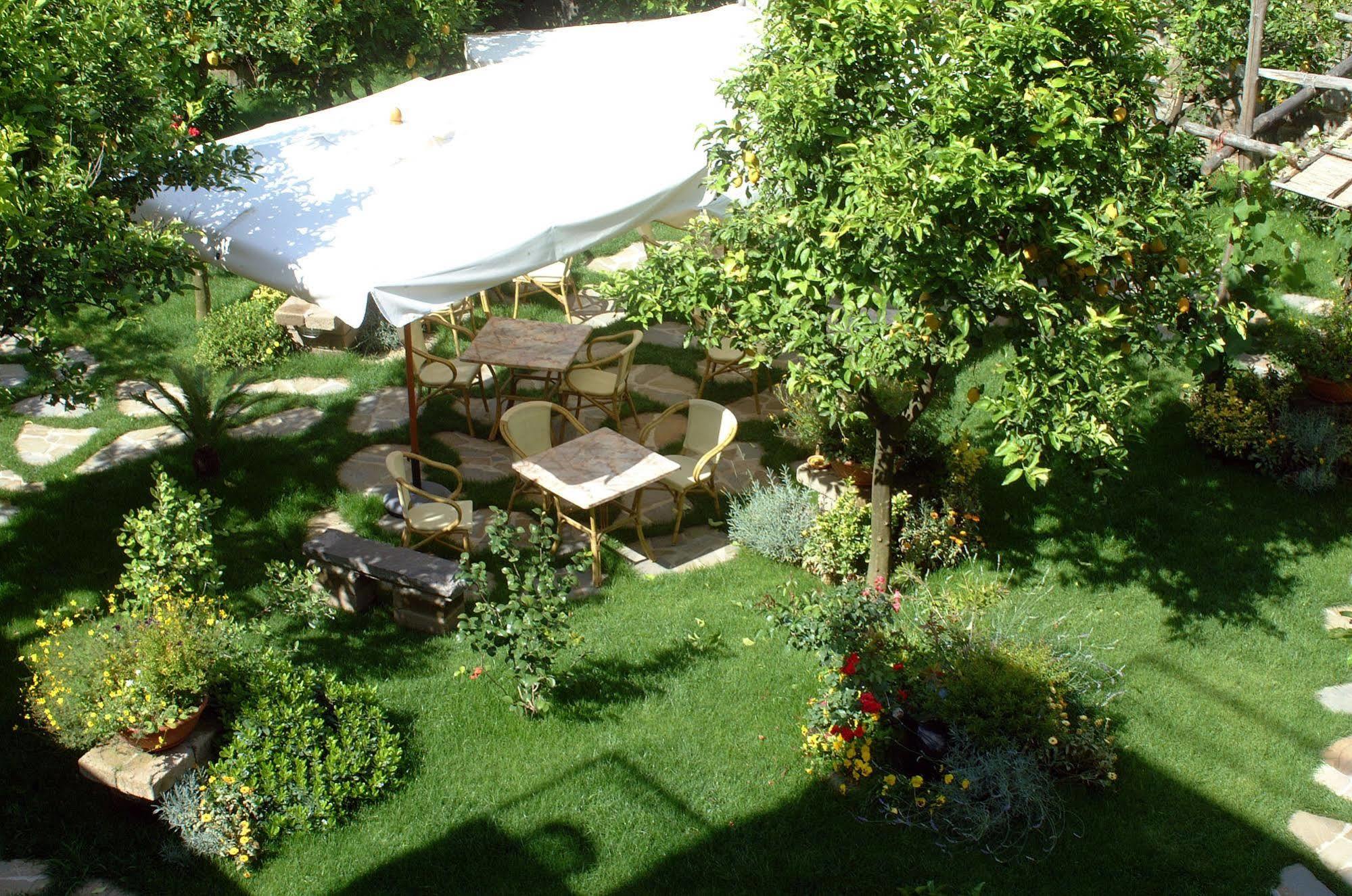 Il Roseto Bed & Breakfast 2*