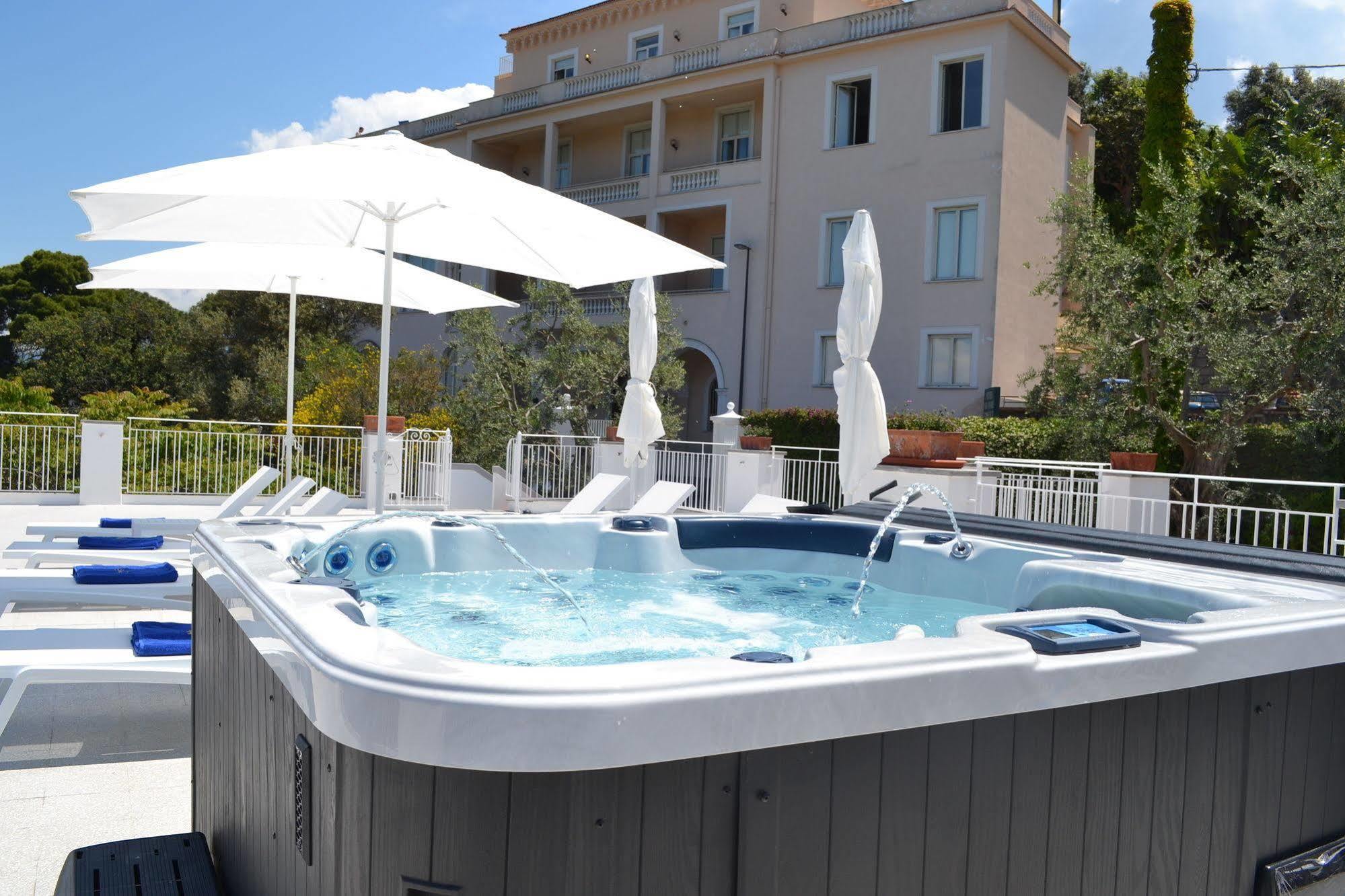 Boutique Helios (adults Only) 4*