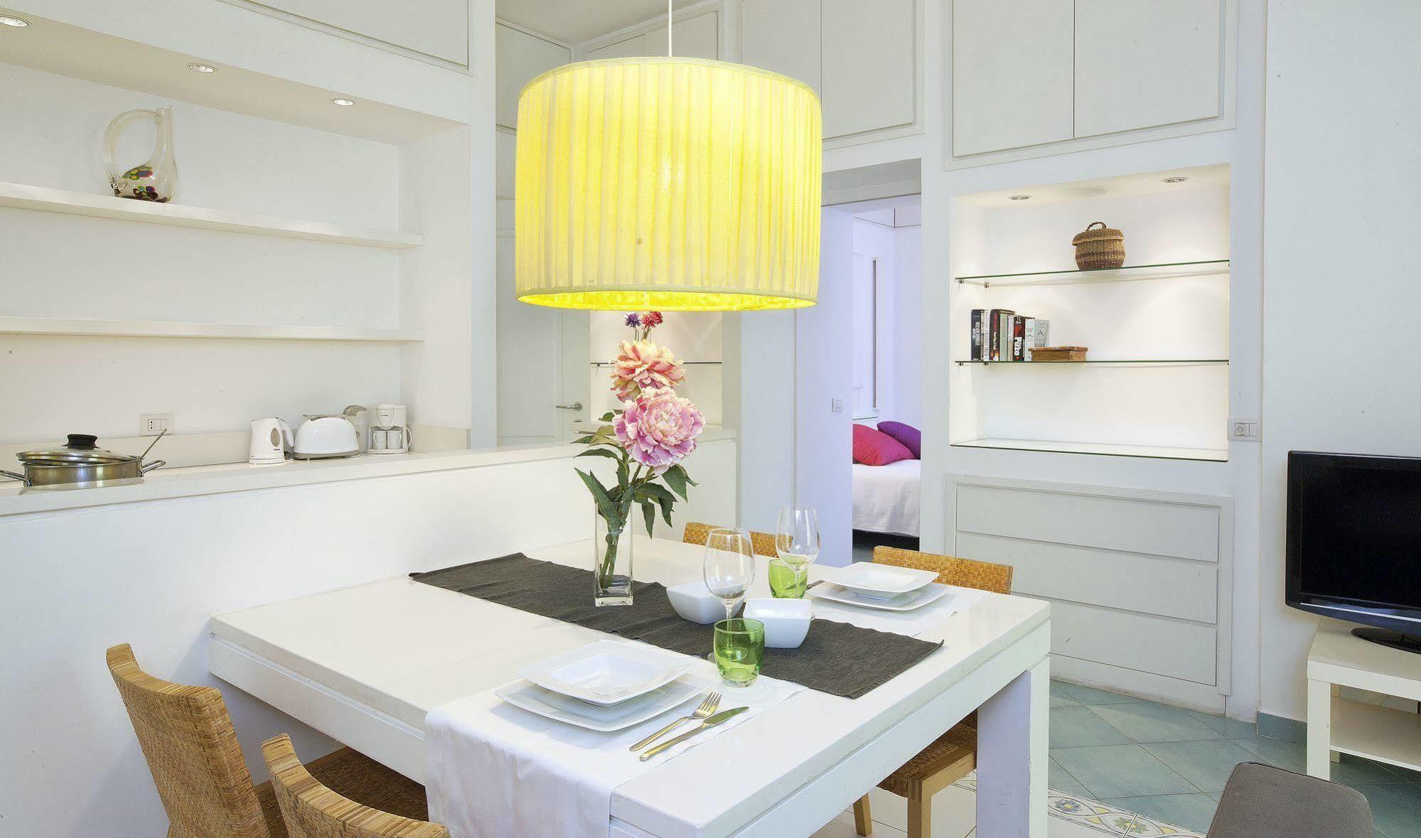 Sorrento Apartments *