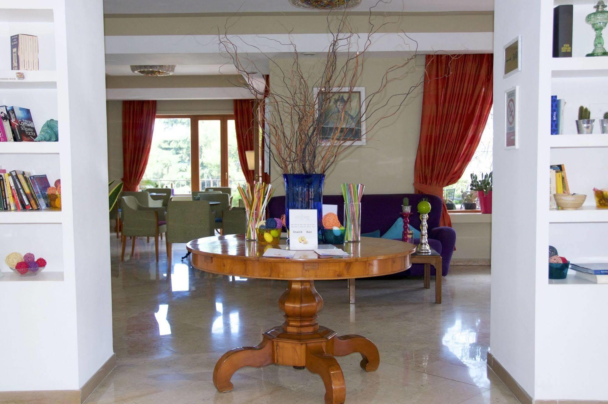 Hotel Tirrenia 3*