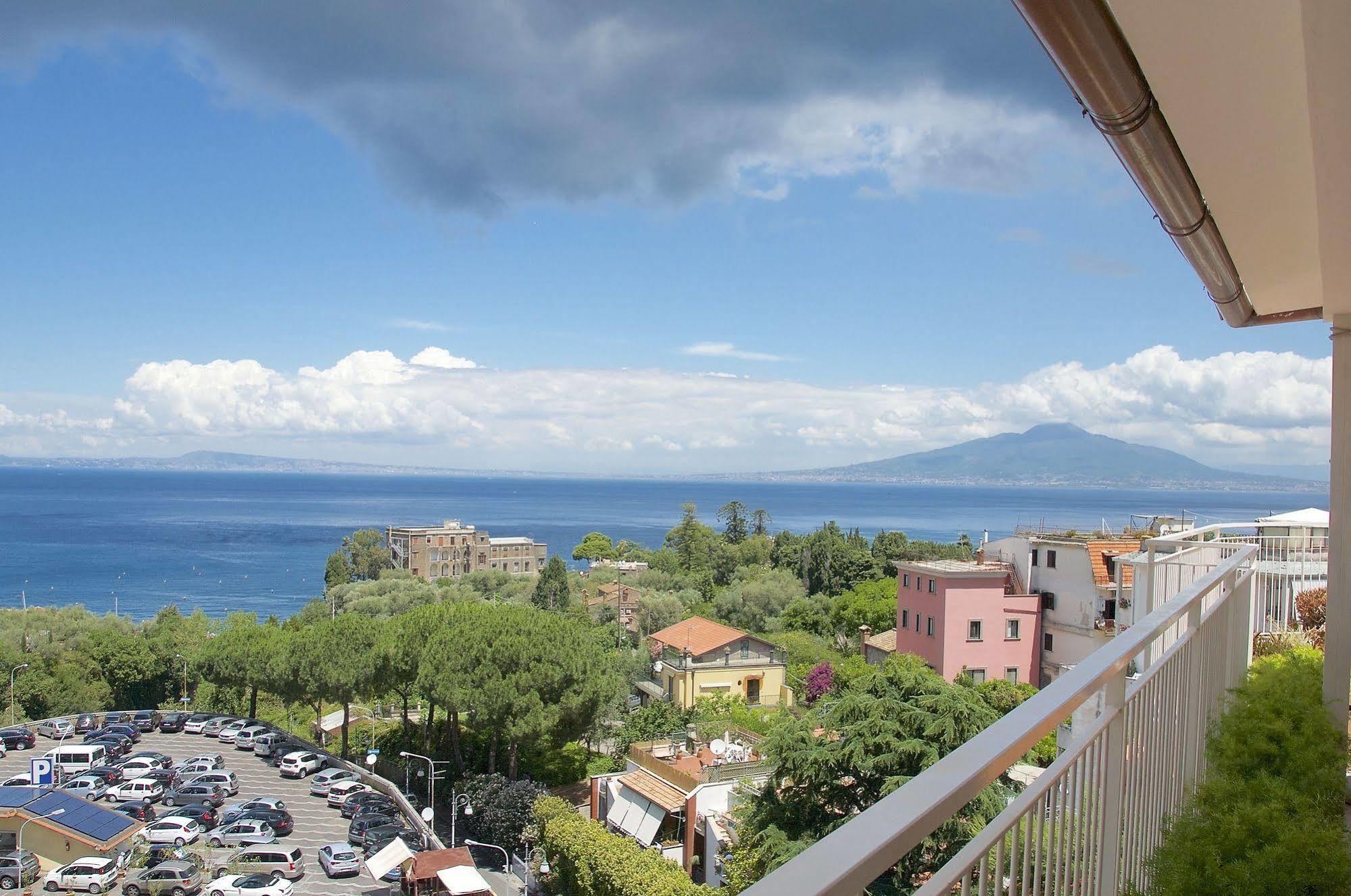 Hotel Tirrenia Sorrento