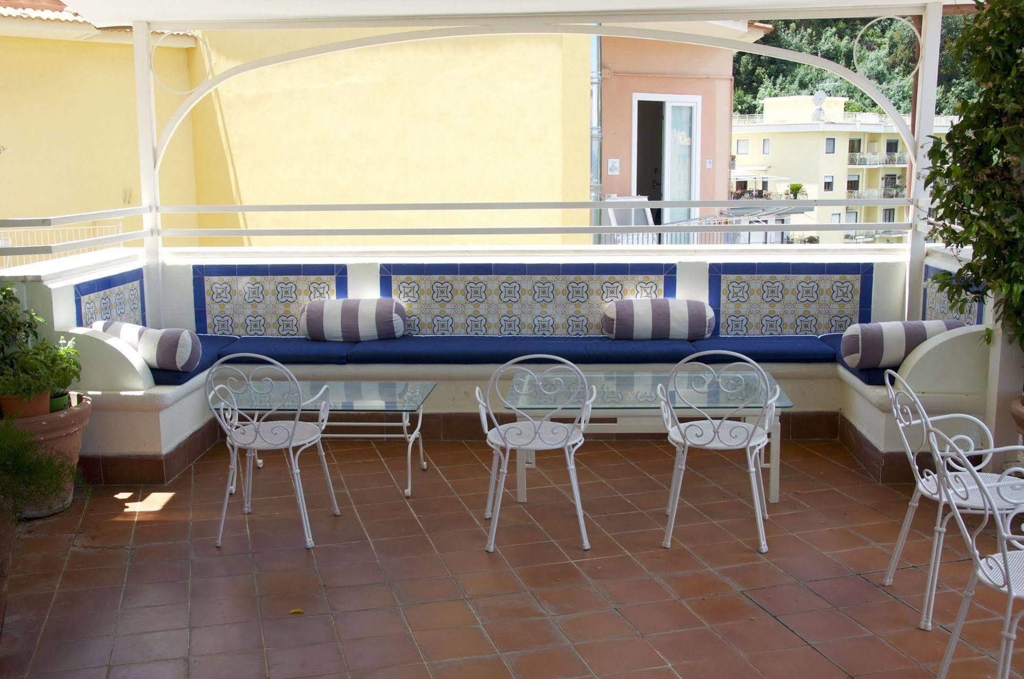 Tirrenia 3*