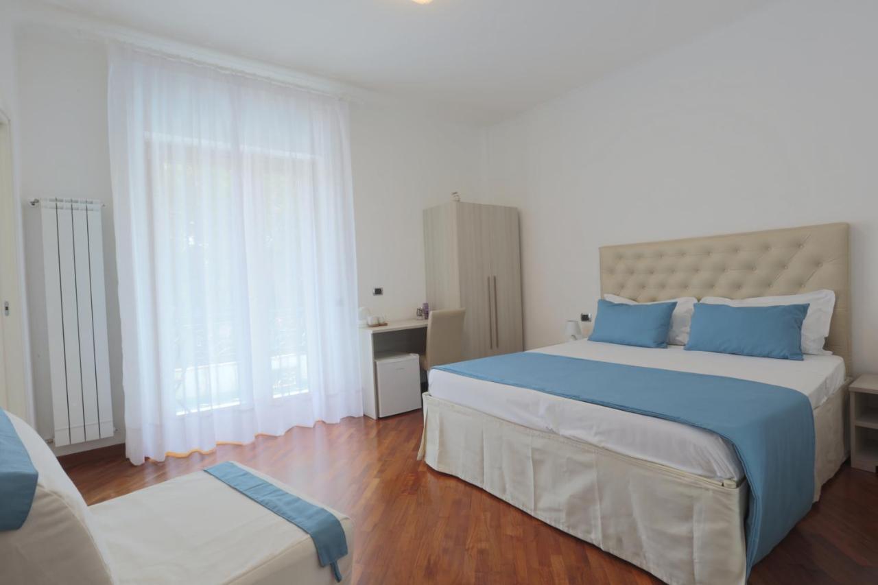 Bed & Breakfast The Wave 3*