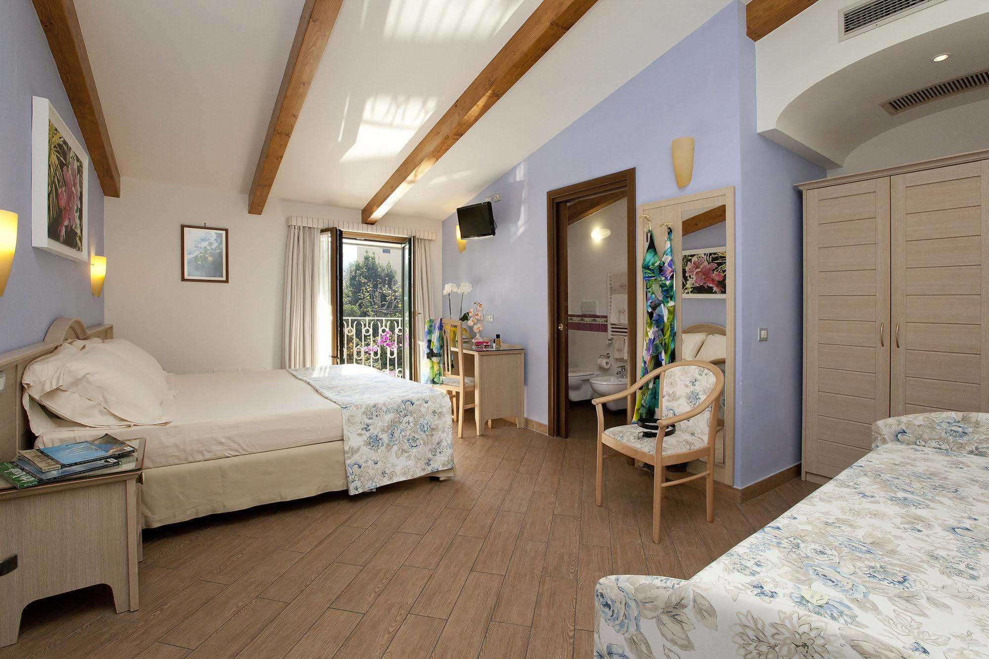 Guest house Relais Angiolina 3*