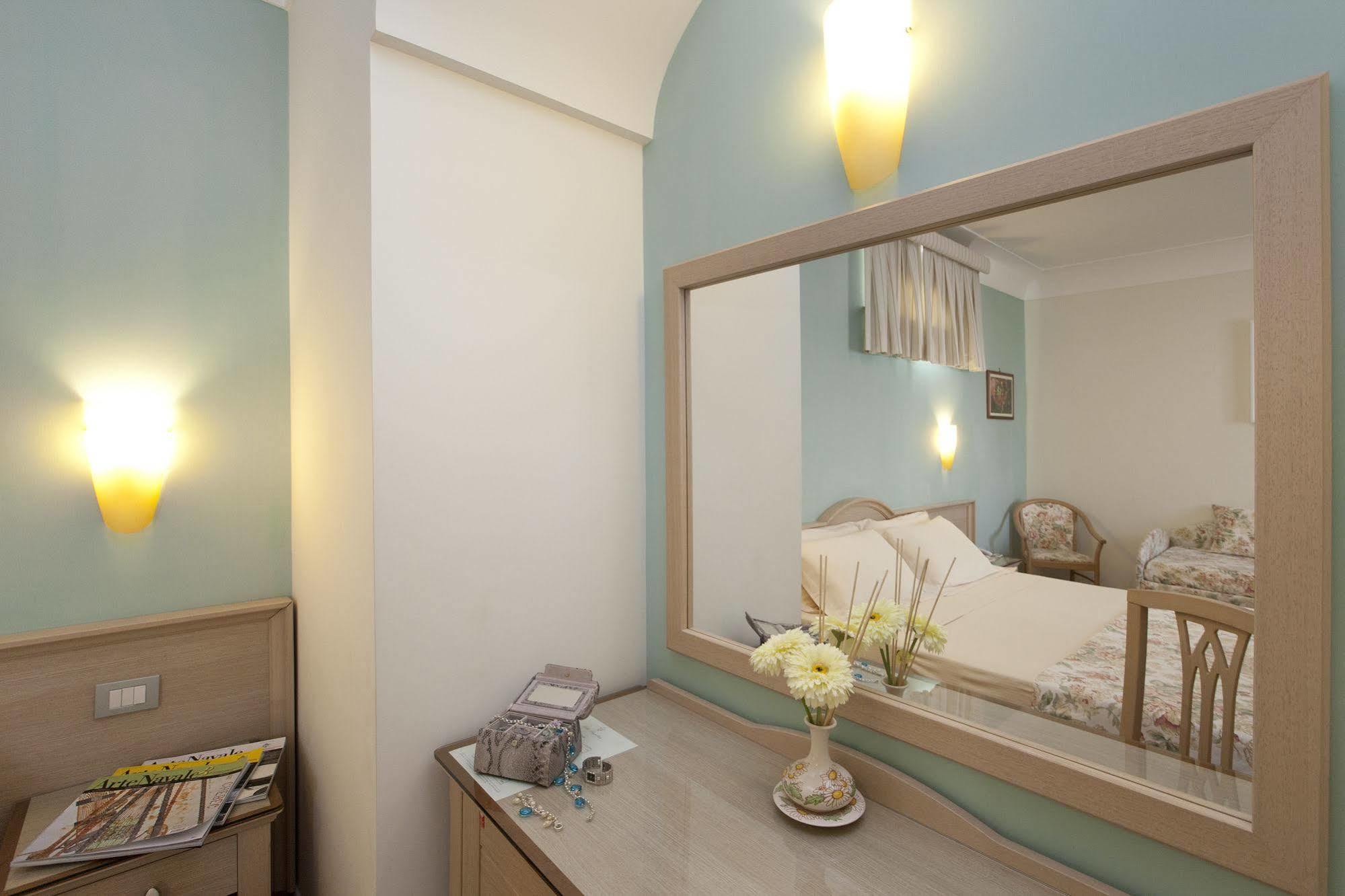 Guest house Relais Angiolina 3*