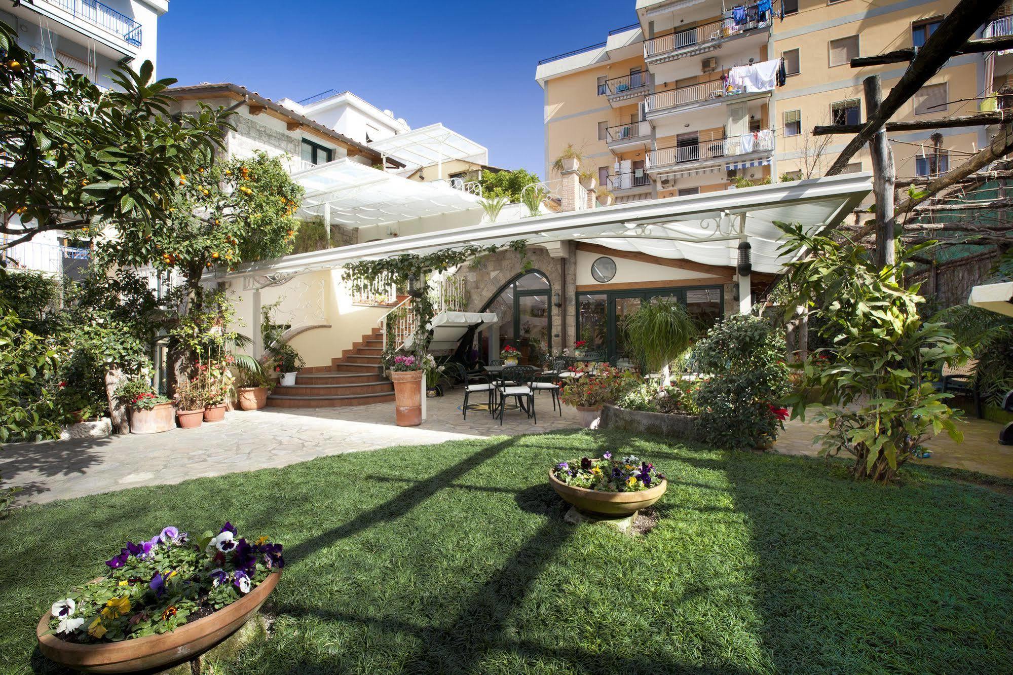 Relais Angiolina Guest house 3*
