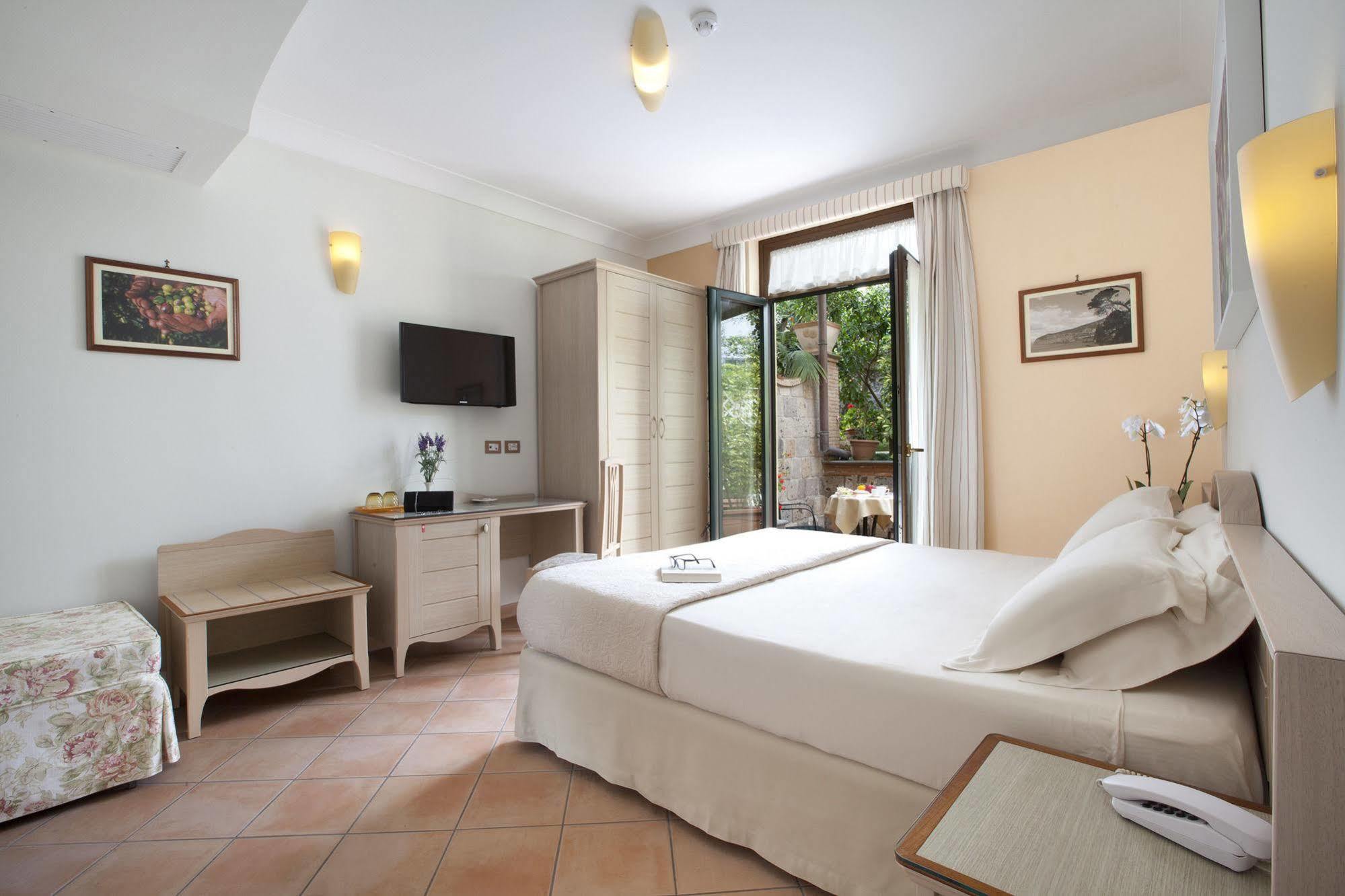 Relais Angiolina 3*