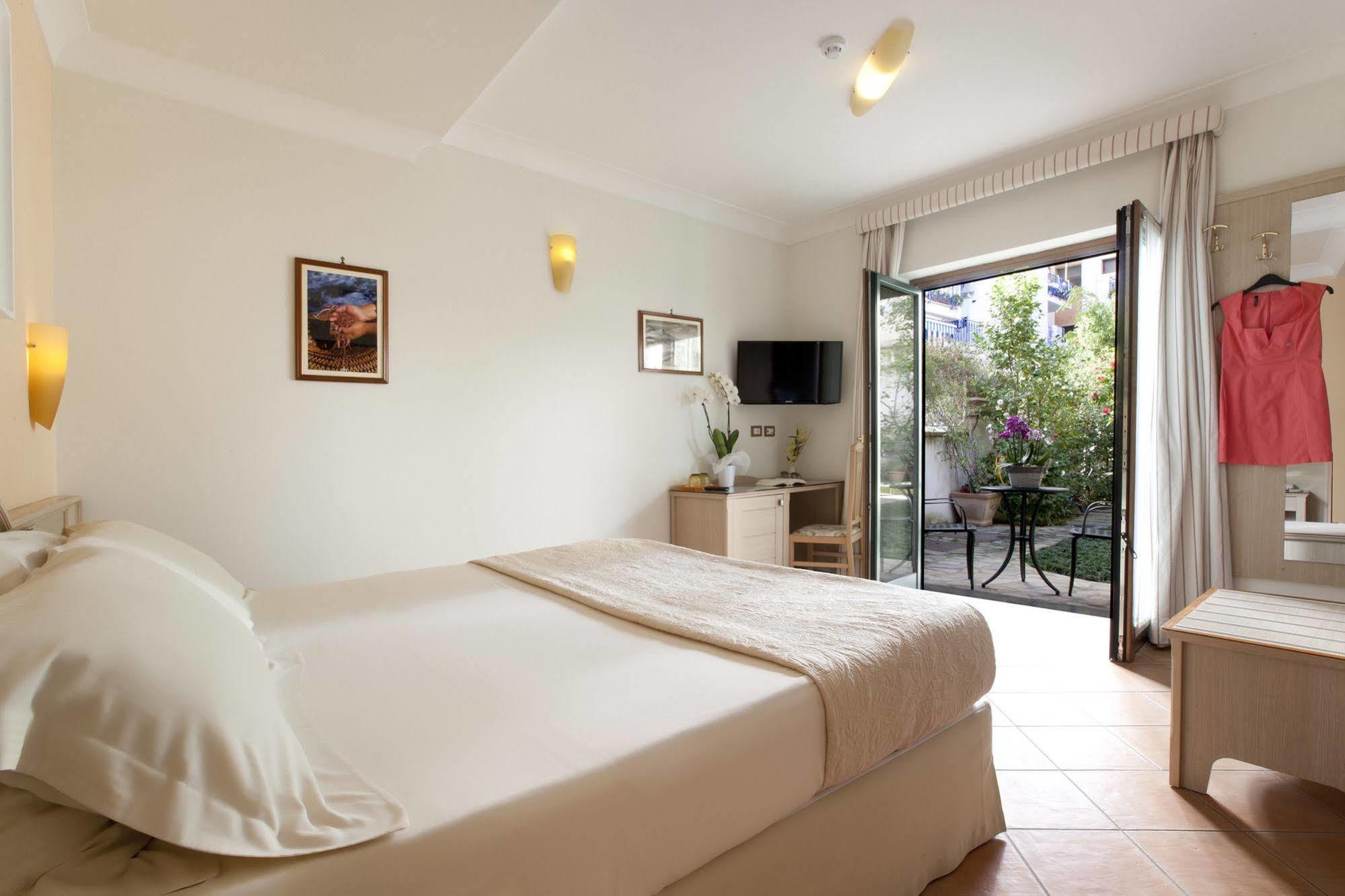 Relais Angiolina 3*