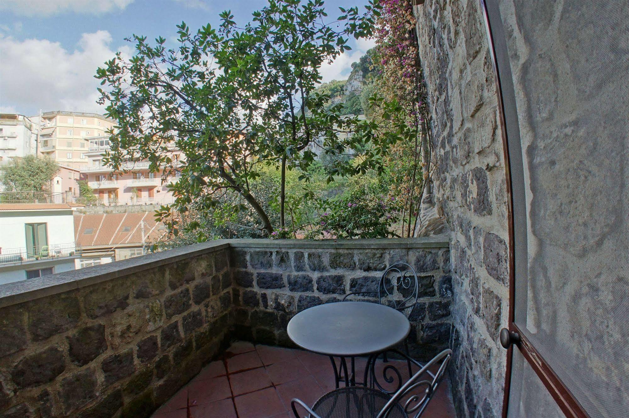 Farm stay La Neffola