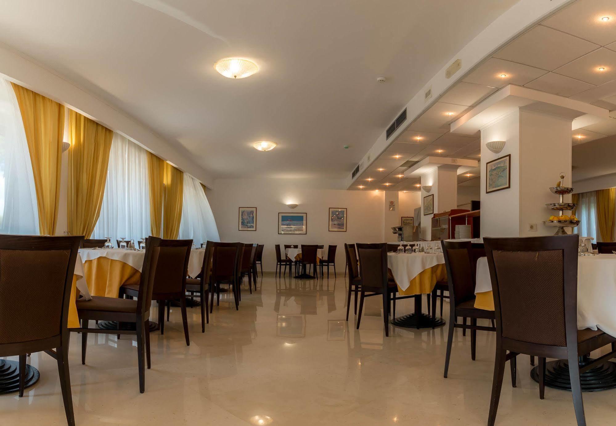 La Meridiana Hotel 3*