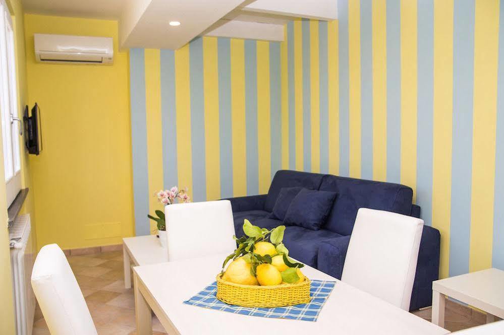 Bed & Breakfast Lemon Flats