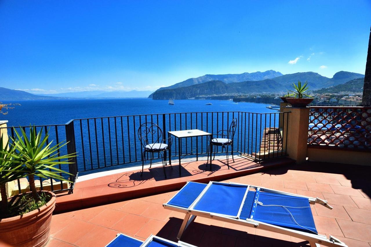 Hotel La Tonnarella 4*