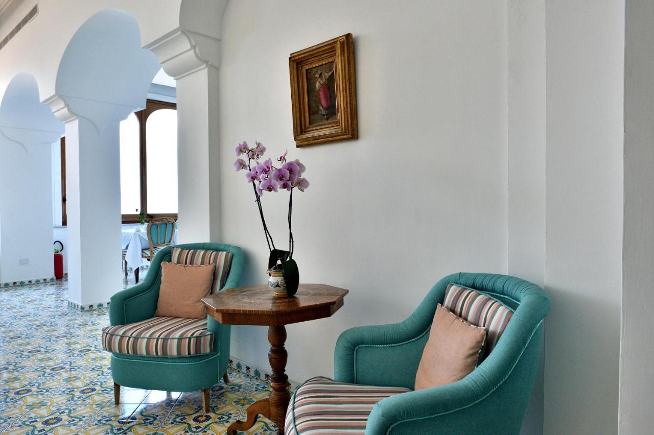 Hotel La Tonnarella 4*