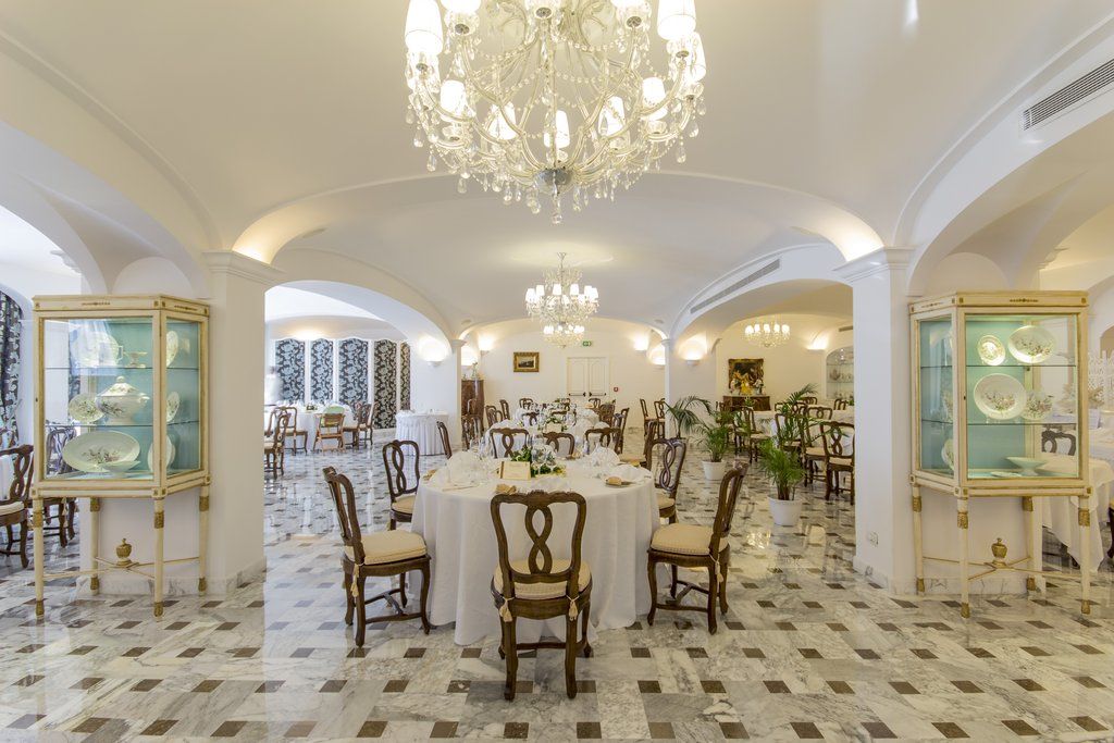 Grand La Favorita Hotel