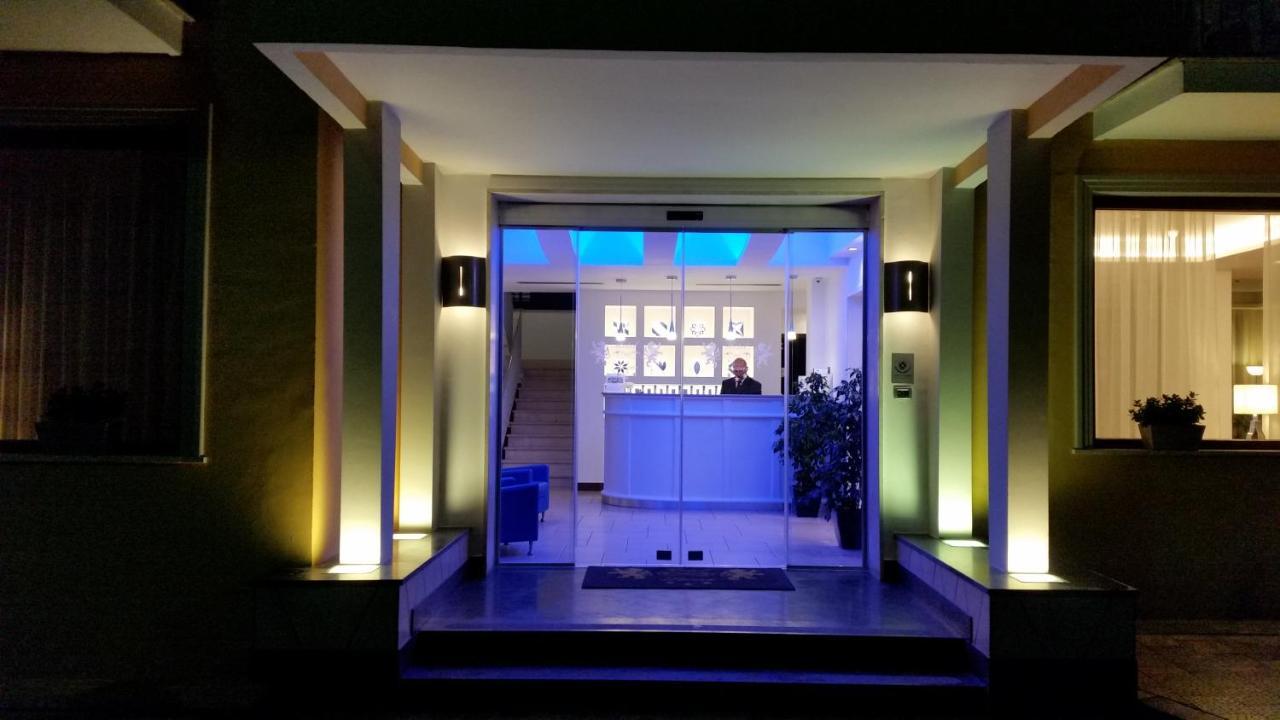 Leone Hotel 3*