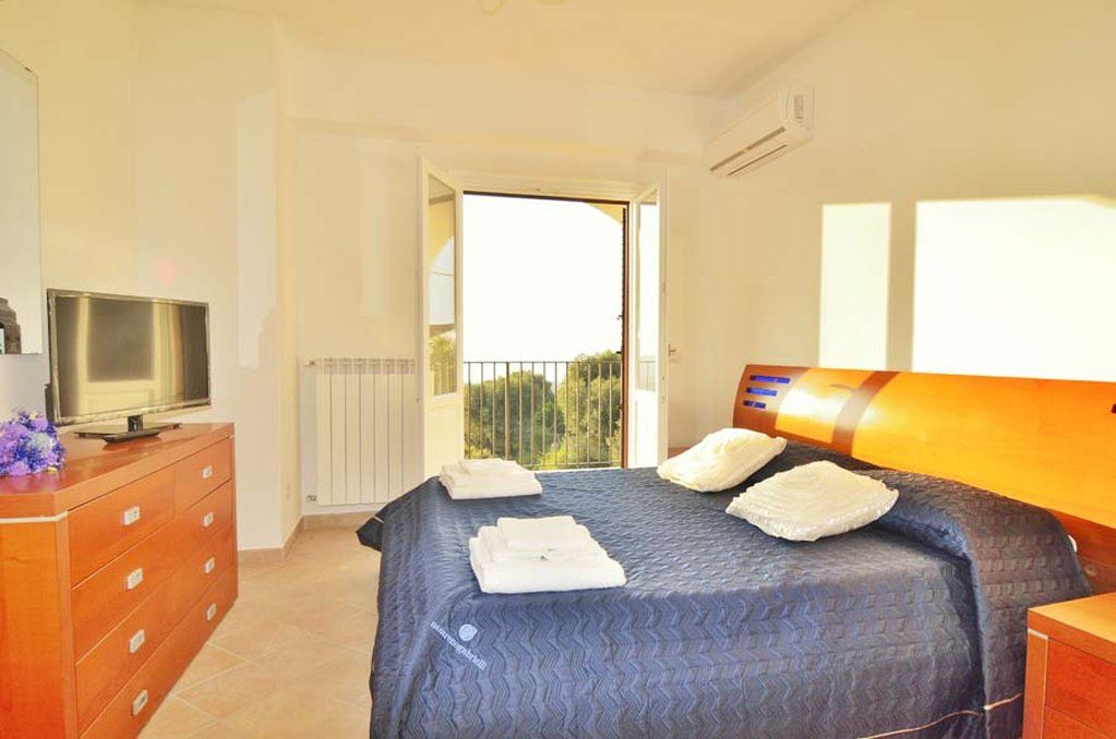 Bed & Breakfast Lemon Flats