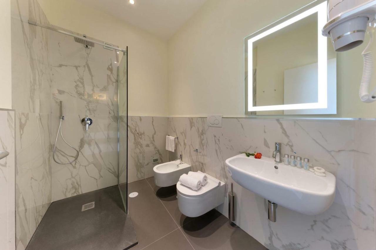 Palazzo Tritone & Abagnale Bed & Breakfast 3*