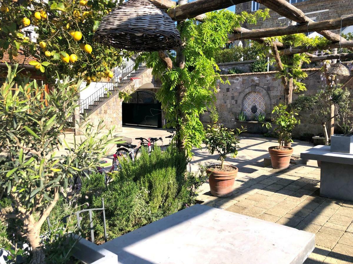 Casa Lucia Bed & Breakfast