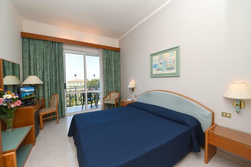 Hotel Ara Maris &
