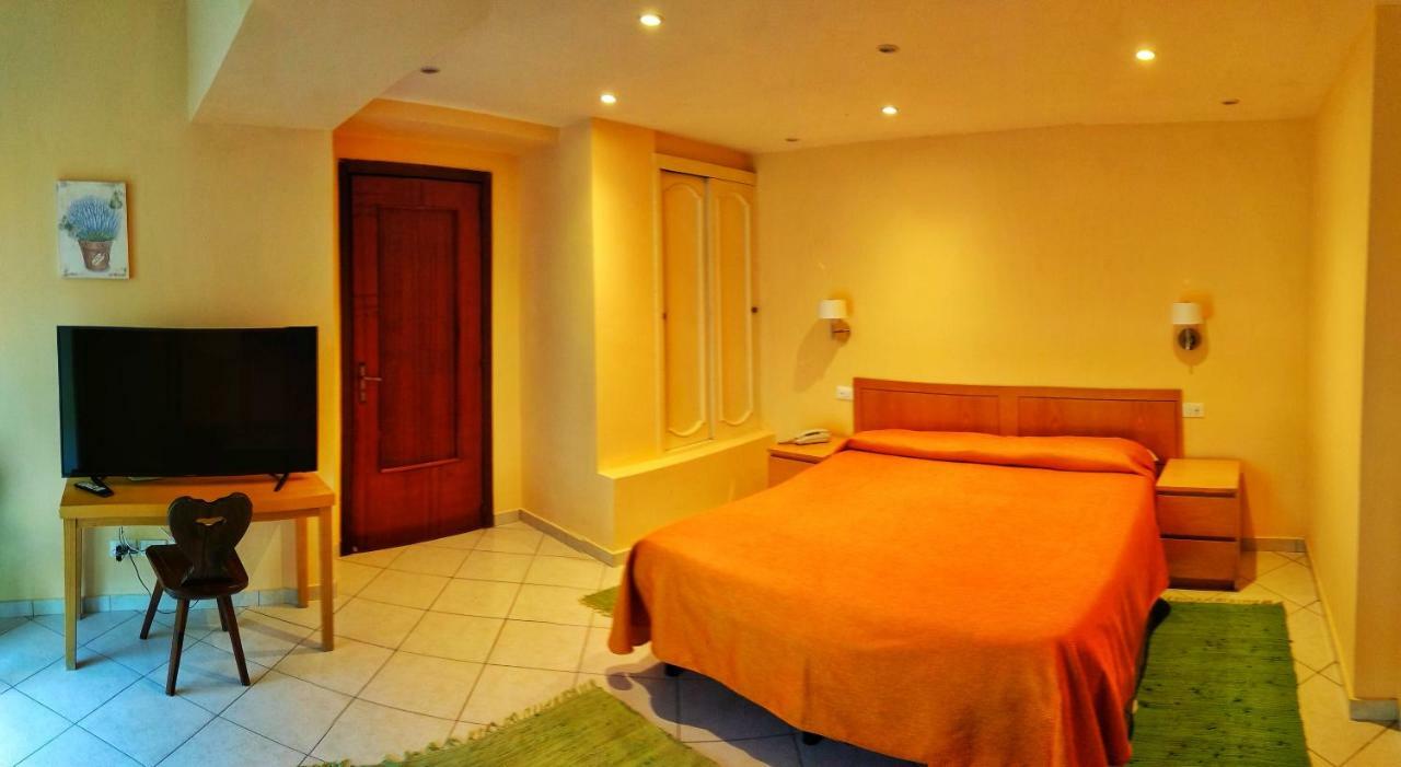 Hotel Desiree