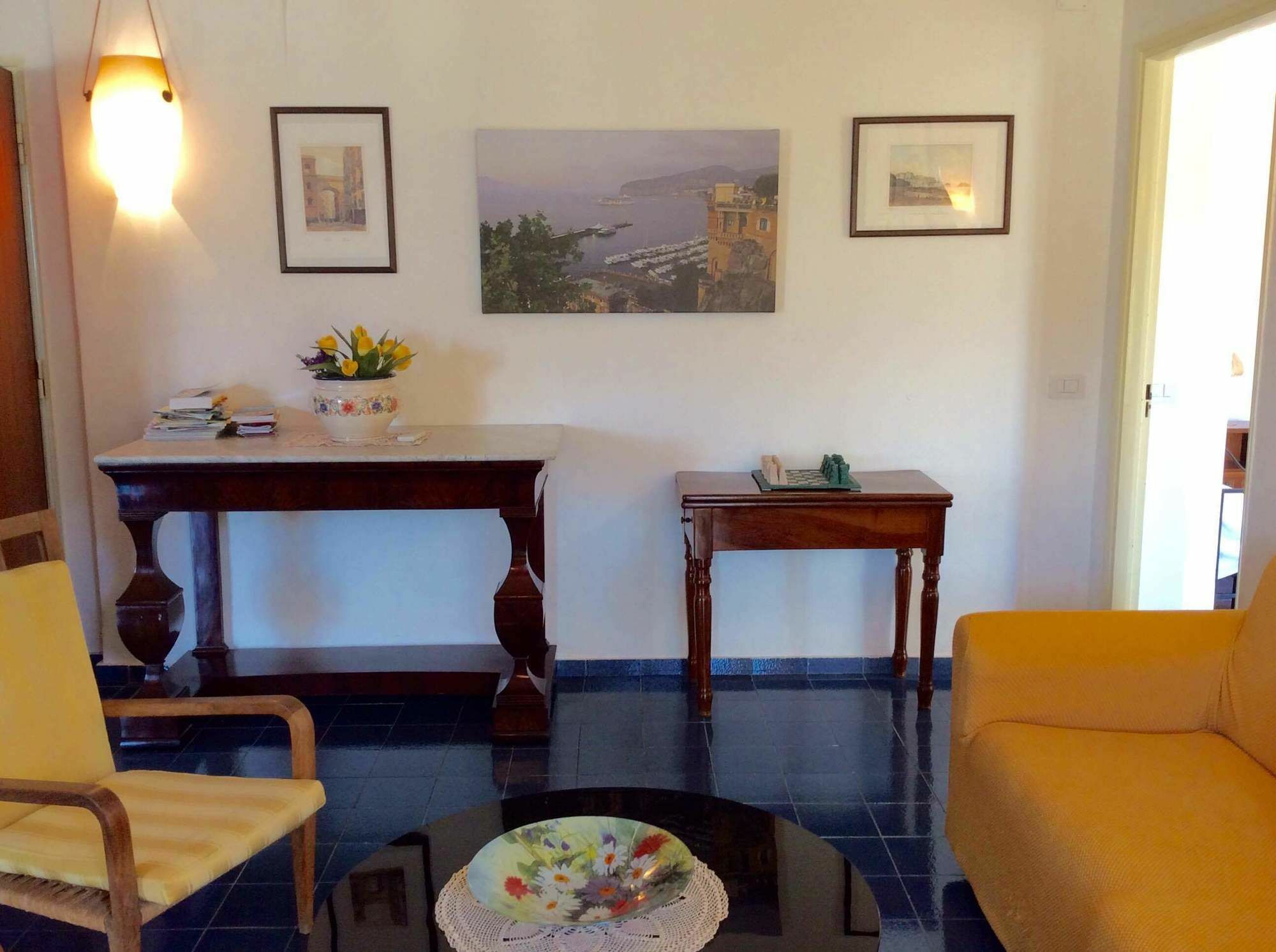 Sun Apartment