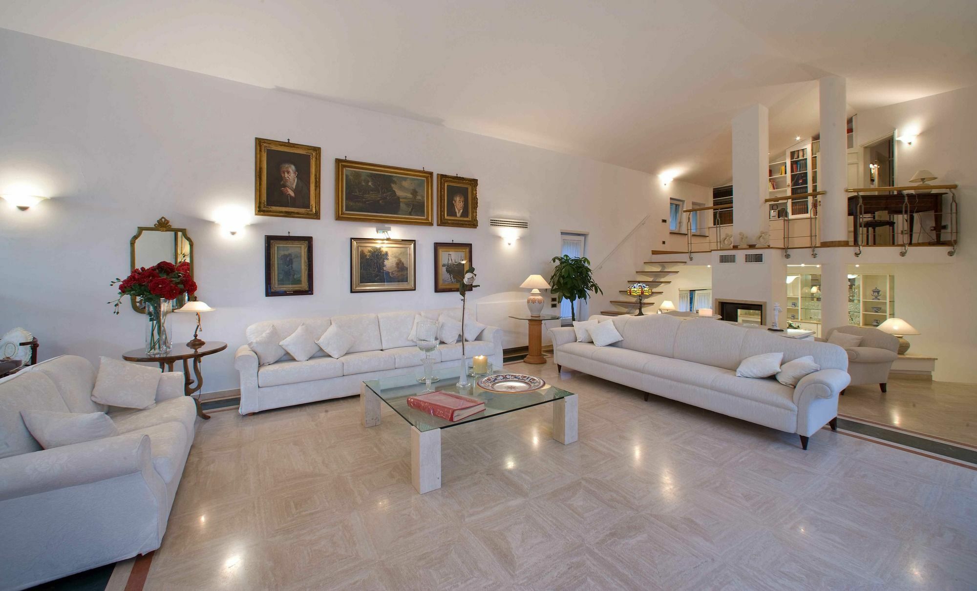 Jewel Sorrento