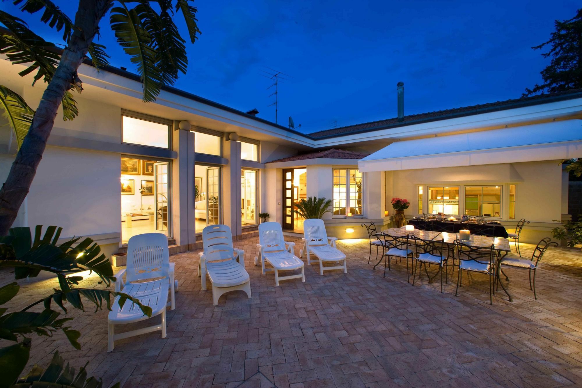 Jewel Villa Sorrento