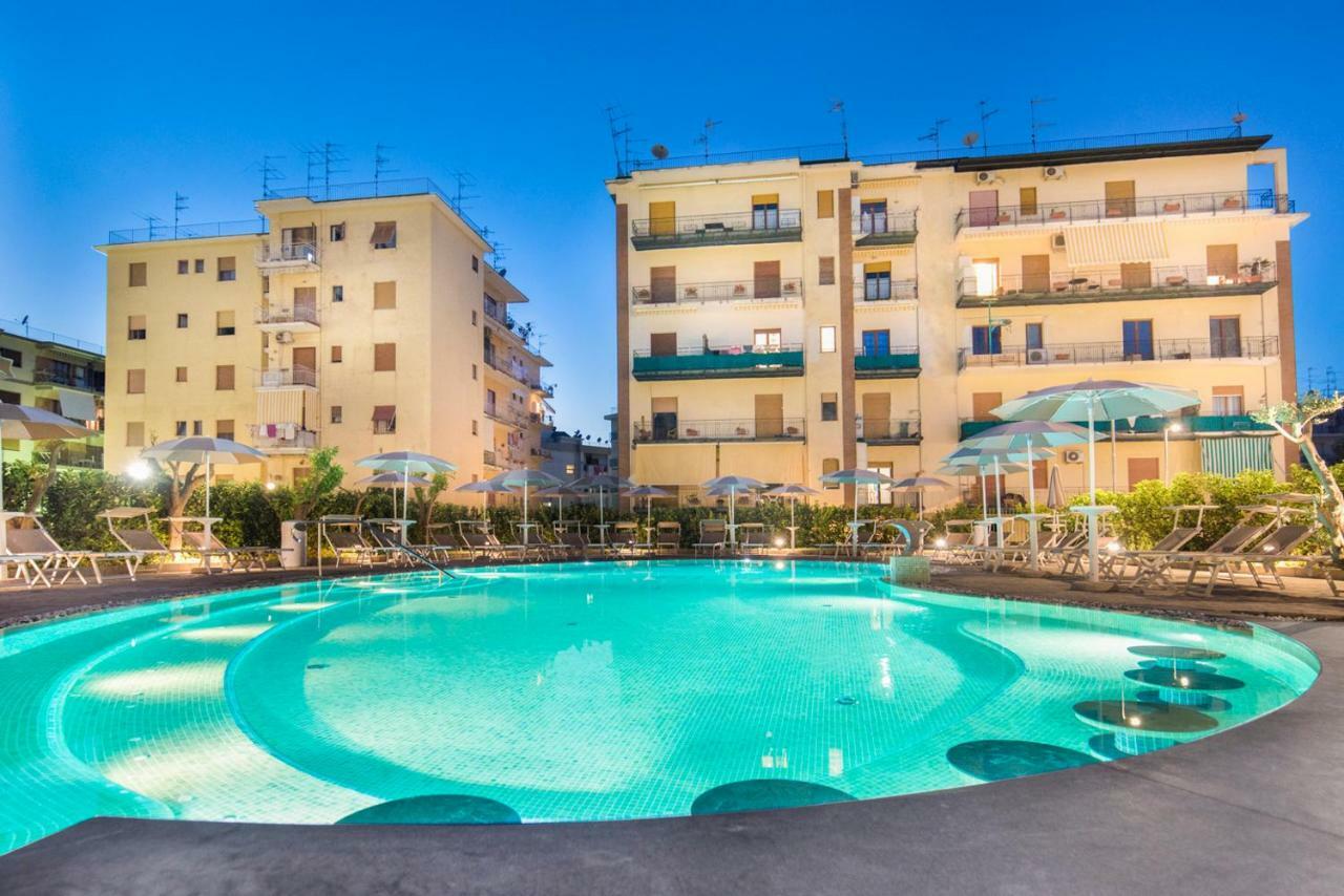 Hotel Leone 3*