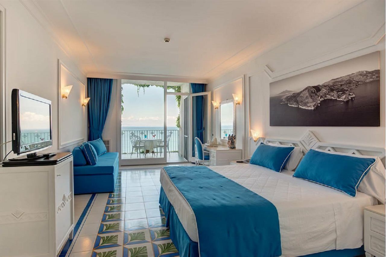 Grand Riviera Hotel 4*