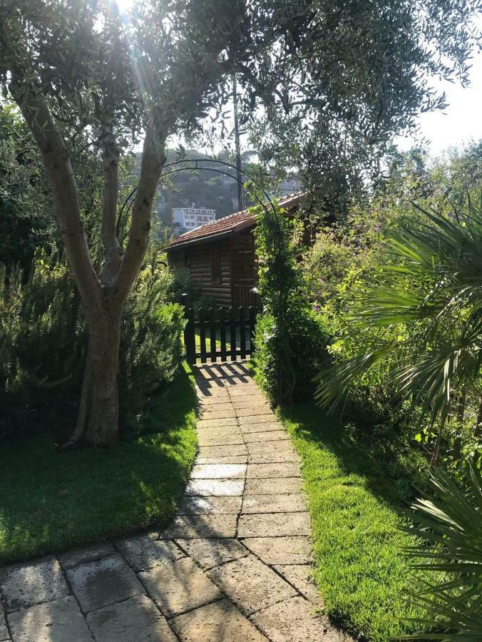 Lidia Bed & Breakfast 3*