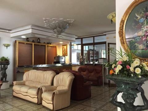 Cavour 3*