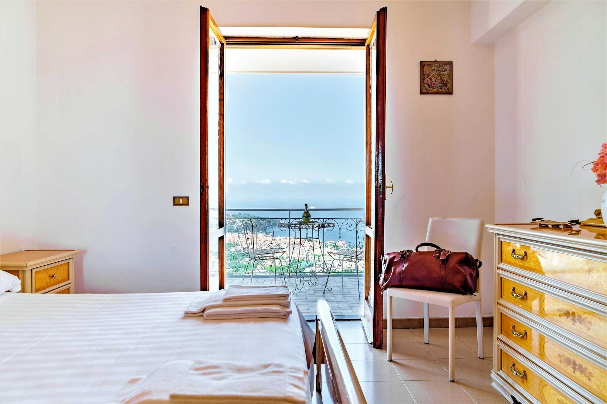 Sara- Sea View Pool Villa