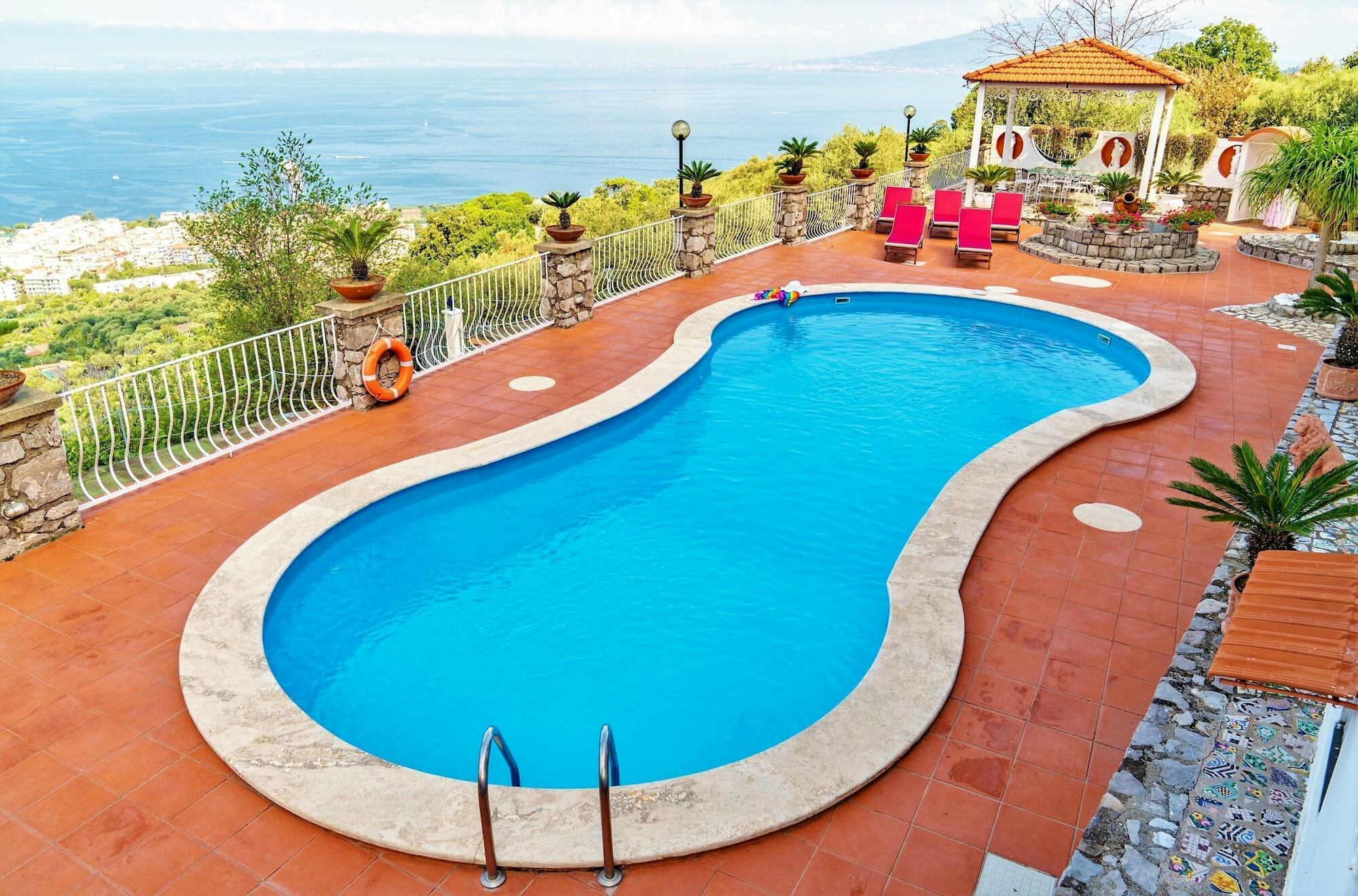 Sara- Sea View Pool