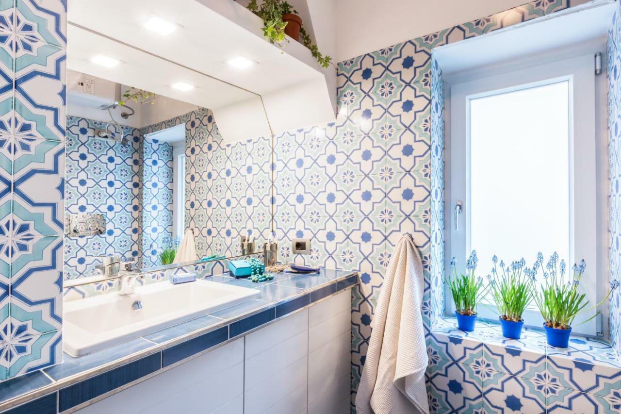 Explore The Amalfi Coast From A Cosy In Centre Apartment *