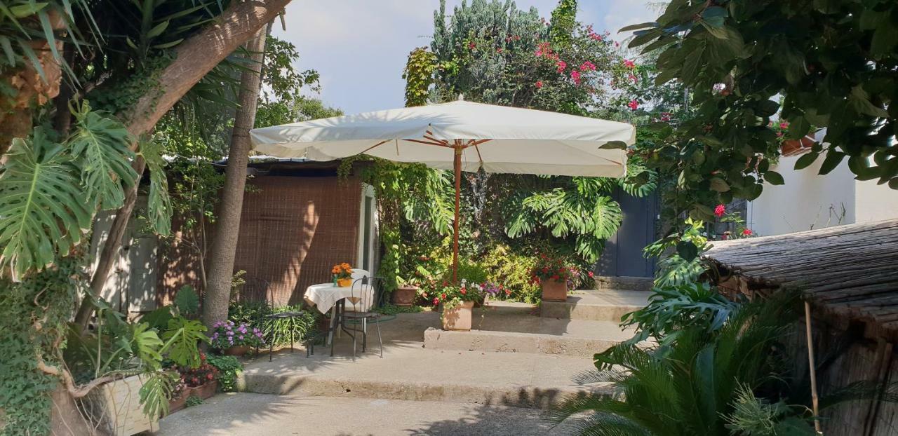 Casa Carolina Bed & Breakfast *