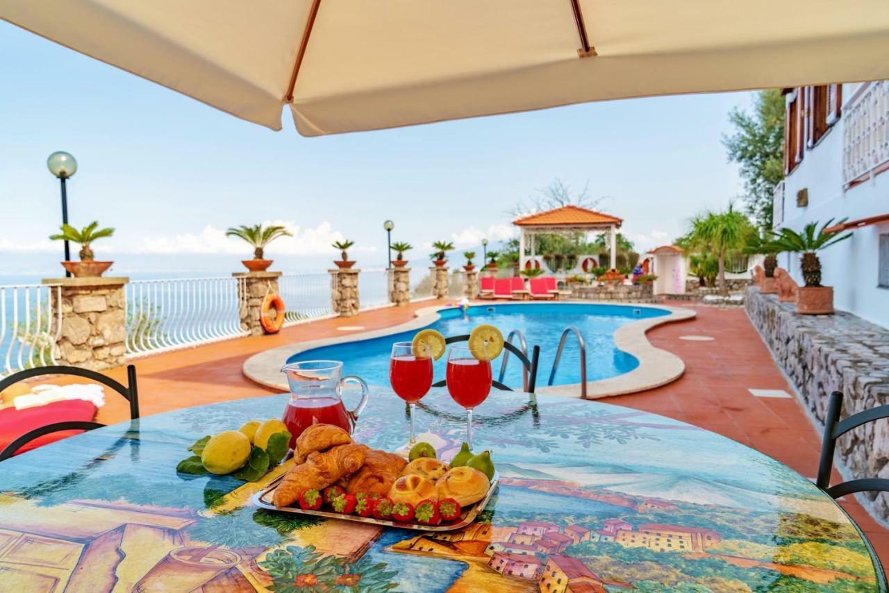 Sara- Sea View Pool *