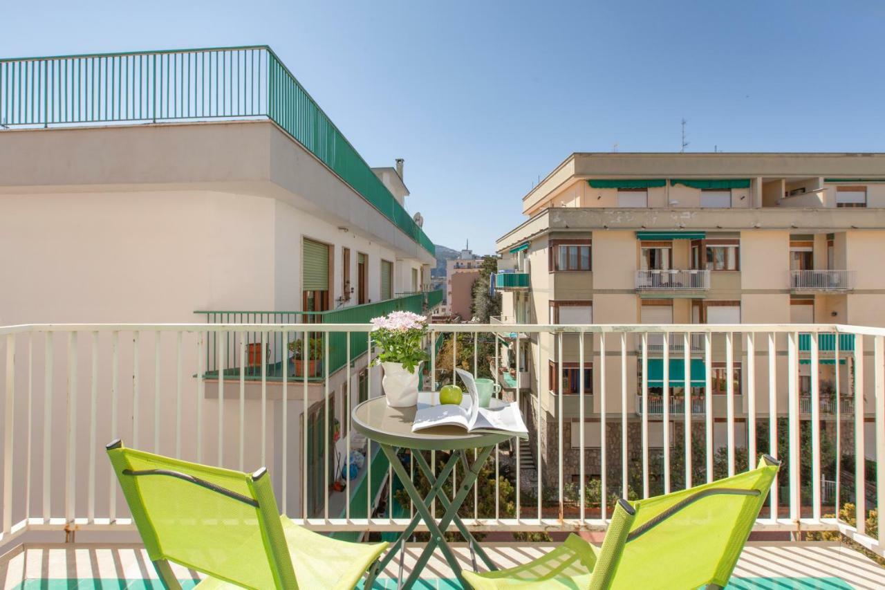 Maison Chanel Luxury & Pool Holiday home *