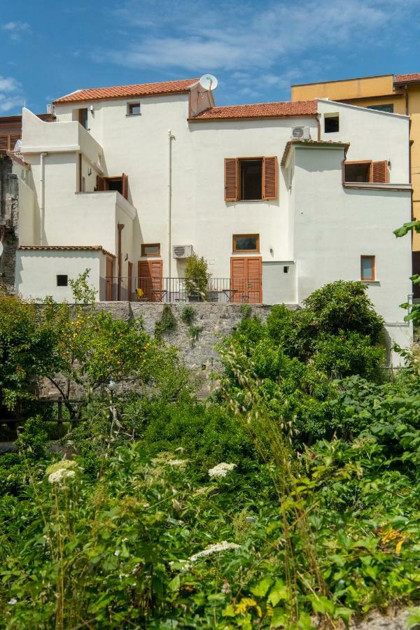 Casa D'amare 2*