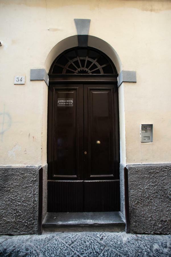 Appartement Canelli House *